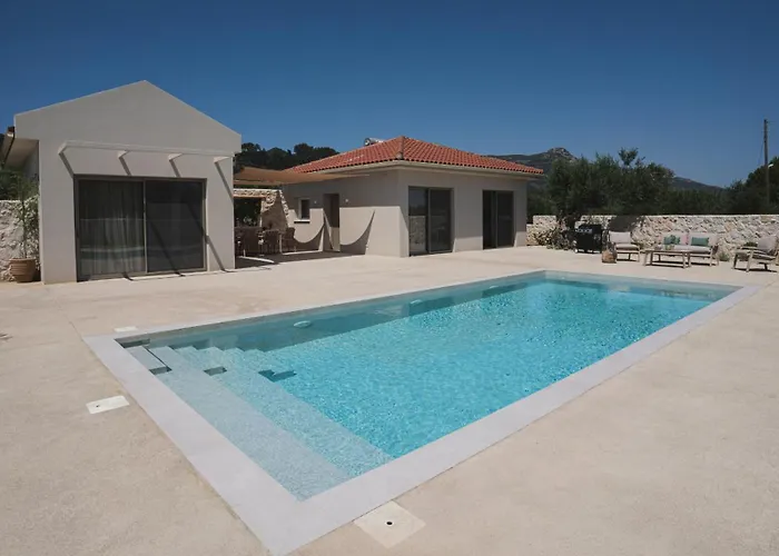 Alkinari Villa, By Tk Premium Villa *